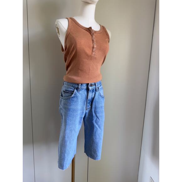 Vintage Lee Cutoff jean Denim Shorts Size  28" Waist  Light Wash USA made - Picture 9 of 10